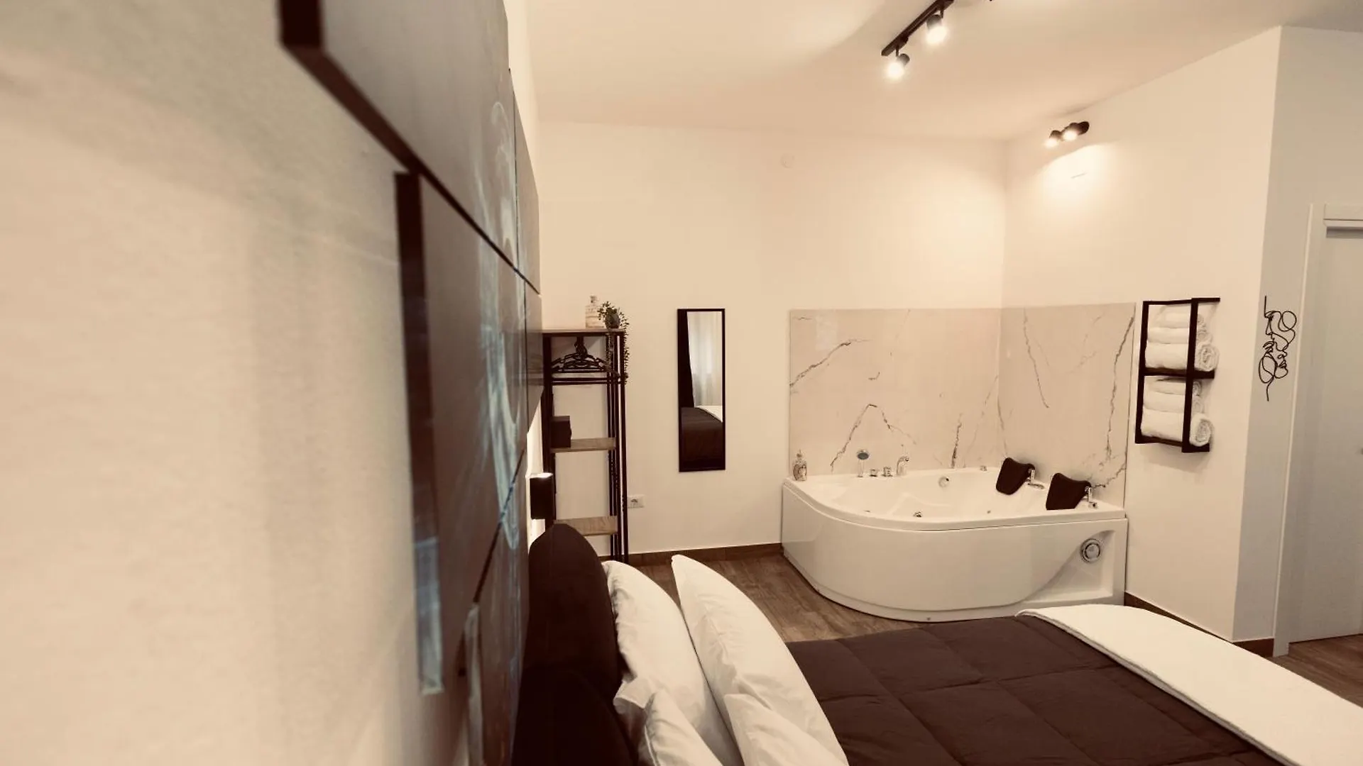 Alojamento de Acomodação e Pequeno-almoço Elene Suites Soggiorno Mediterraneo Palermo