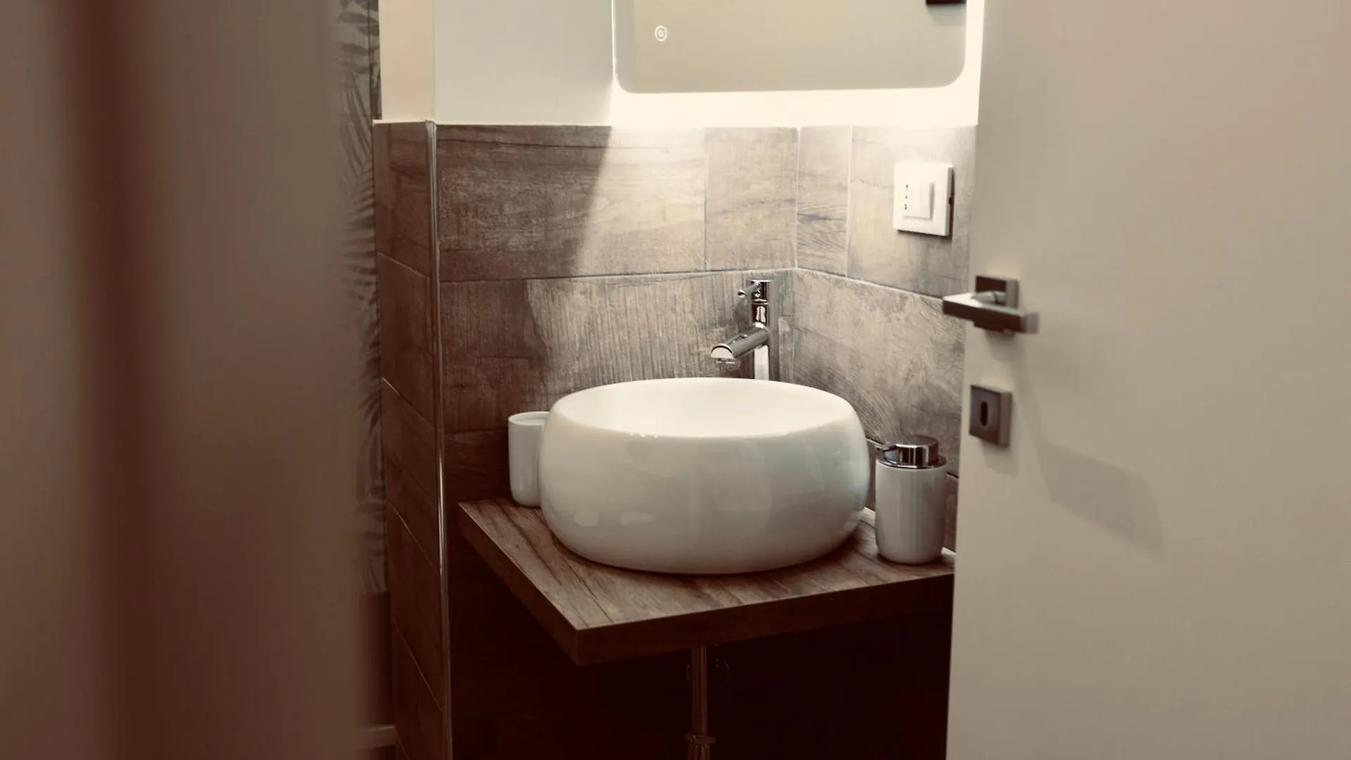 باليرمو Elene Suites Soggiorno Mediterraneo فندق مبيت وإفطار